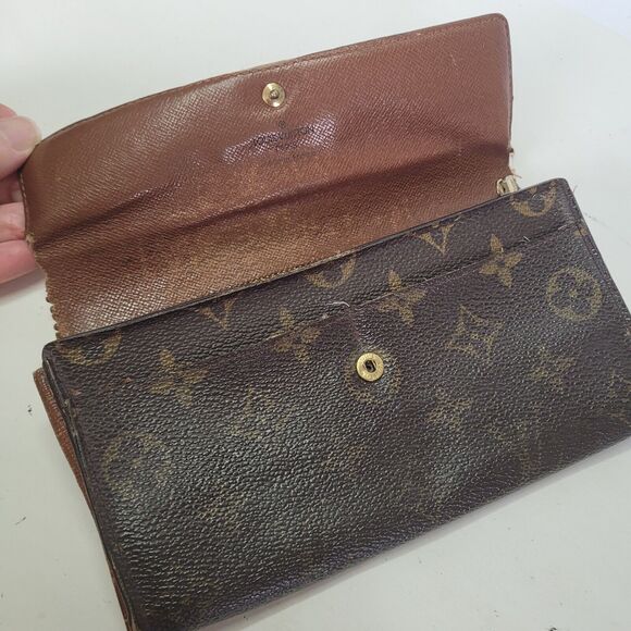 Authentic LOUIS VUITTON LV Vintage Monogram Sarah Wallet Envelope Leather Large - Picture 3 of 15